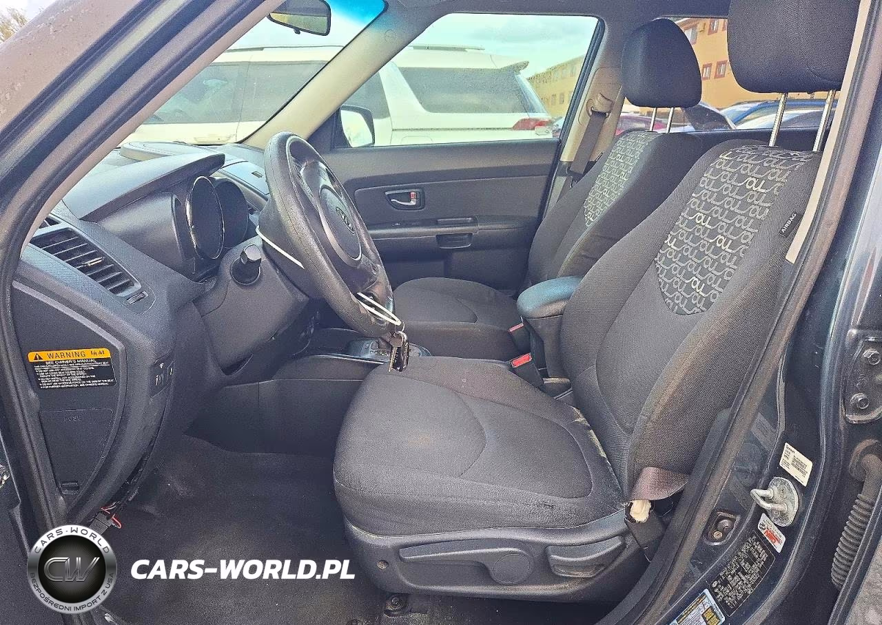 2011 Kia Soul + VIN:KNDJT2A2XB7231585 - 7