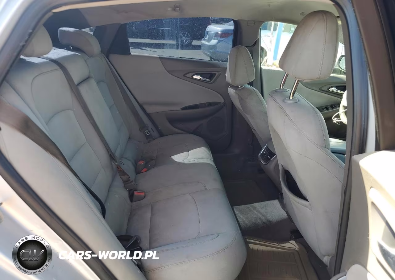 2018 Chevrolet Malibu Lt VIN:1G1ZD5ST2JF121801 - 10