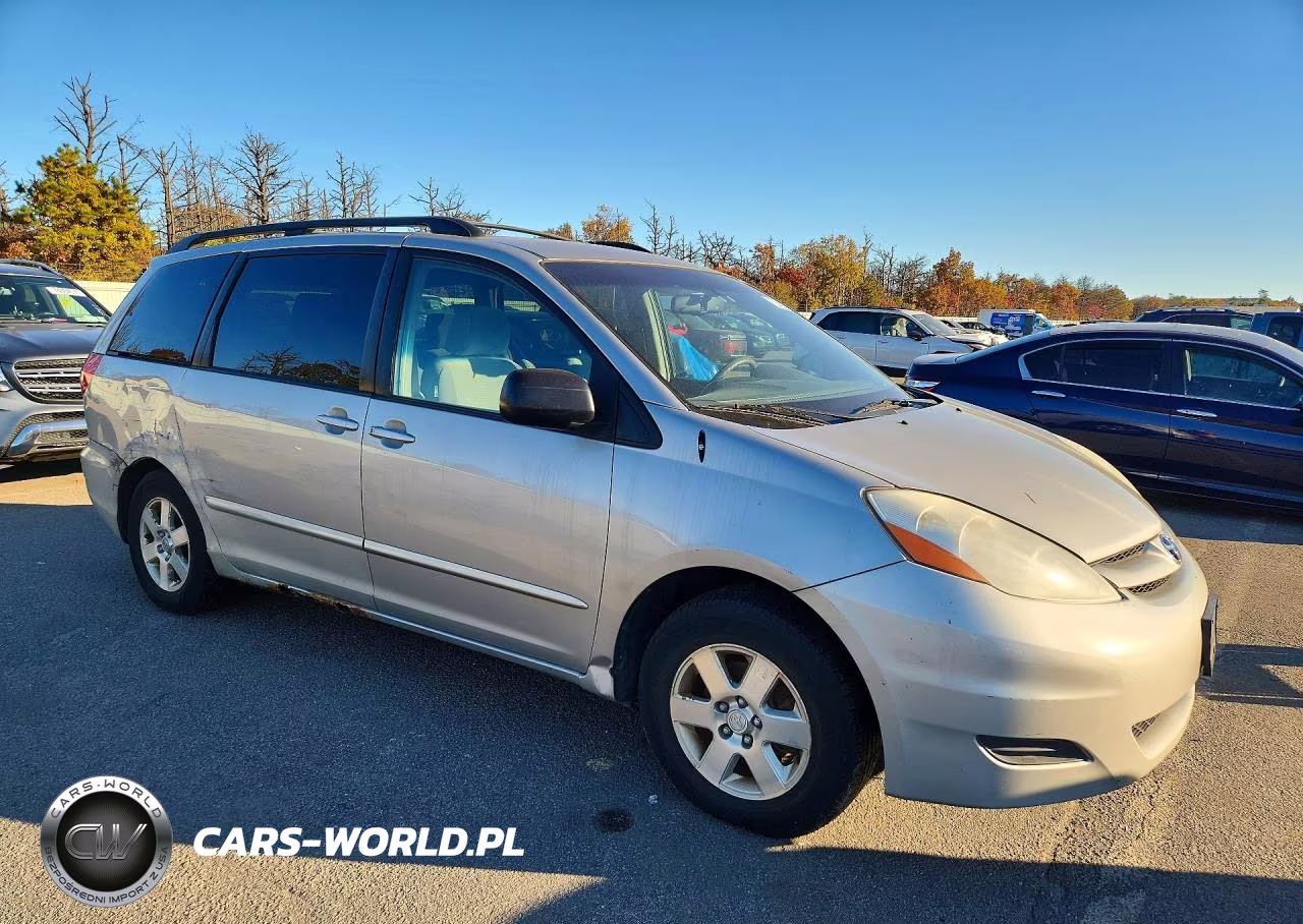 2008 Toyota Sienna Le 8-Passenger VIN:5TDZK23CX8S188778 - 4