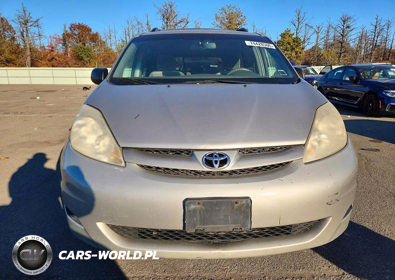 2008 Toyota Sienna Le 8-Passenger VIN:5TDZK23CX8S188778 - 5