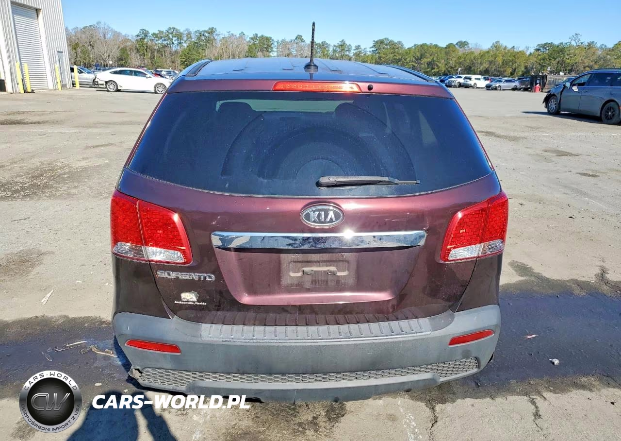 2013 Kia Sorento Lx VIN:5XYKT3A11DG337673 - 6
