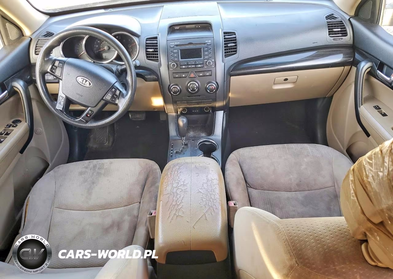 2013 Kia Sorento Lx VIN:5XYKT3A11DG337673 - 8