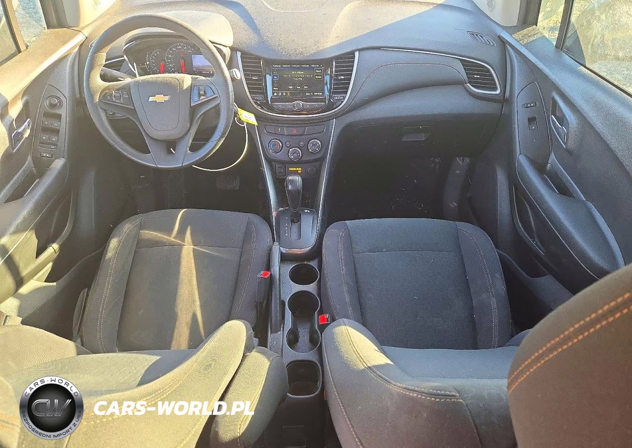 2019 Chevrolet Trax Ls VIN:3GNCJKSB5KL334901 - 8