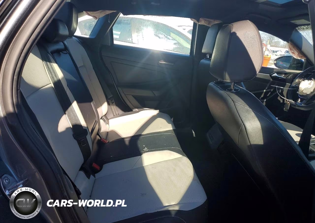 2019 Volkswagen Jetta S VIN:3VWC57BU4KM193029 - 10