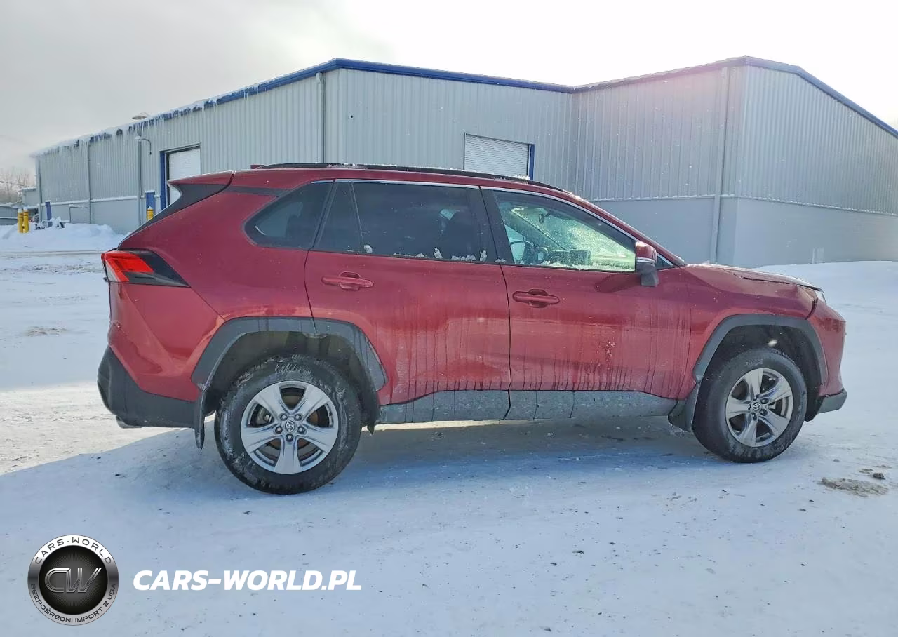 2025 Toyota Rav4 Xle VIN:2T3P1RFV5SW510927 - 3