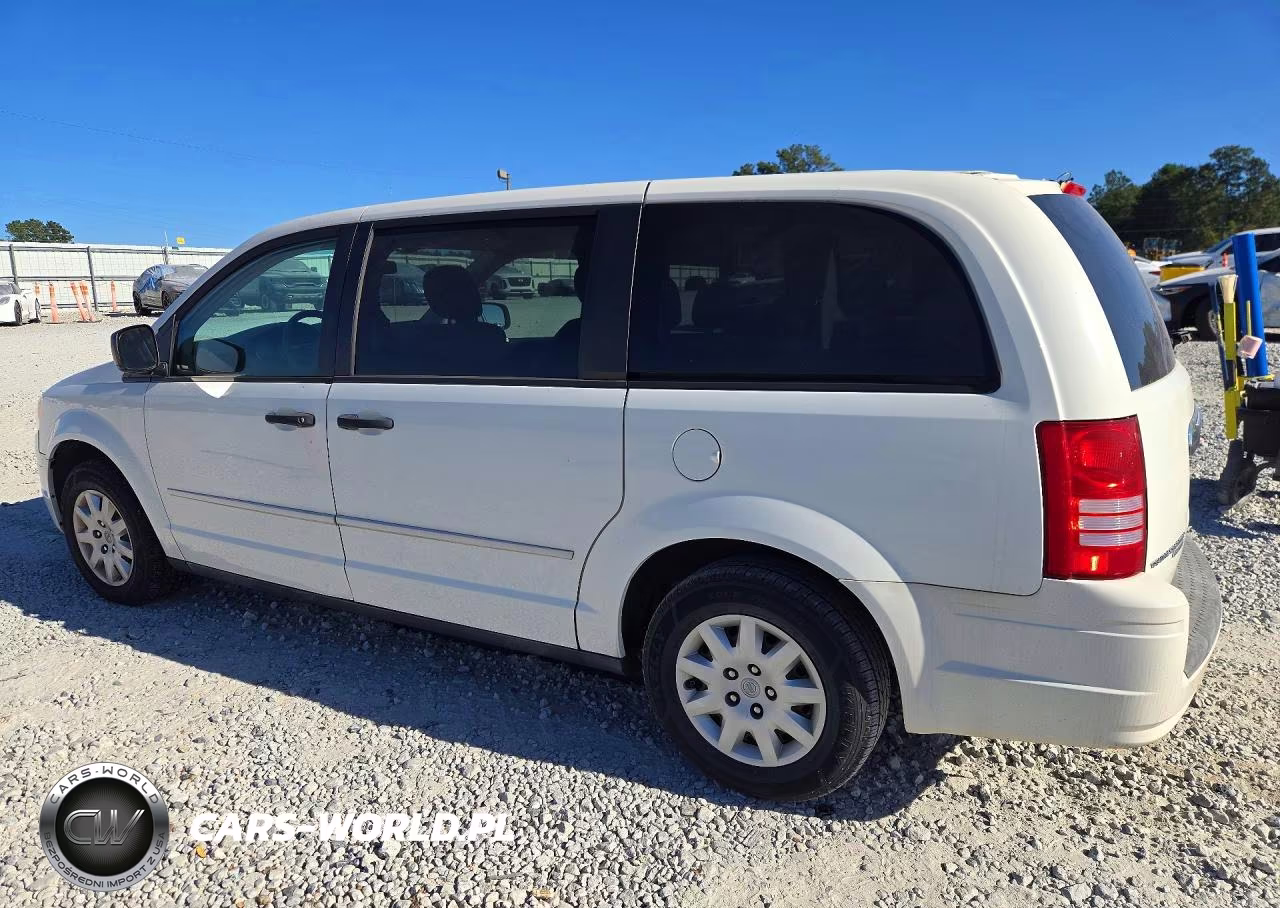 2008 Chrysler Town & Country Lx VIN:2A8HR44H08R841066 - 2