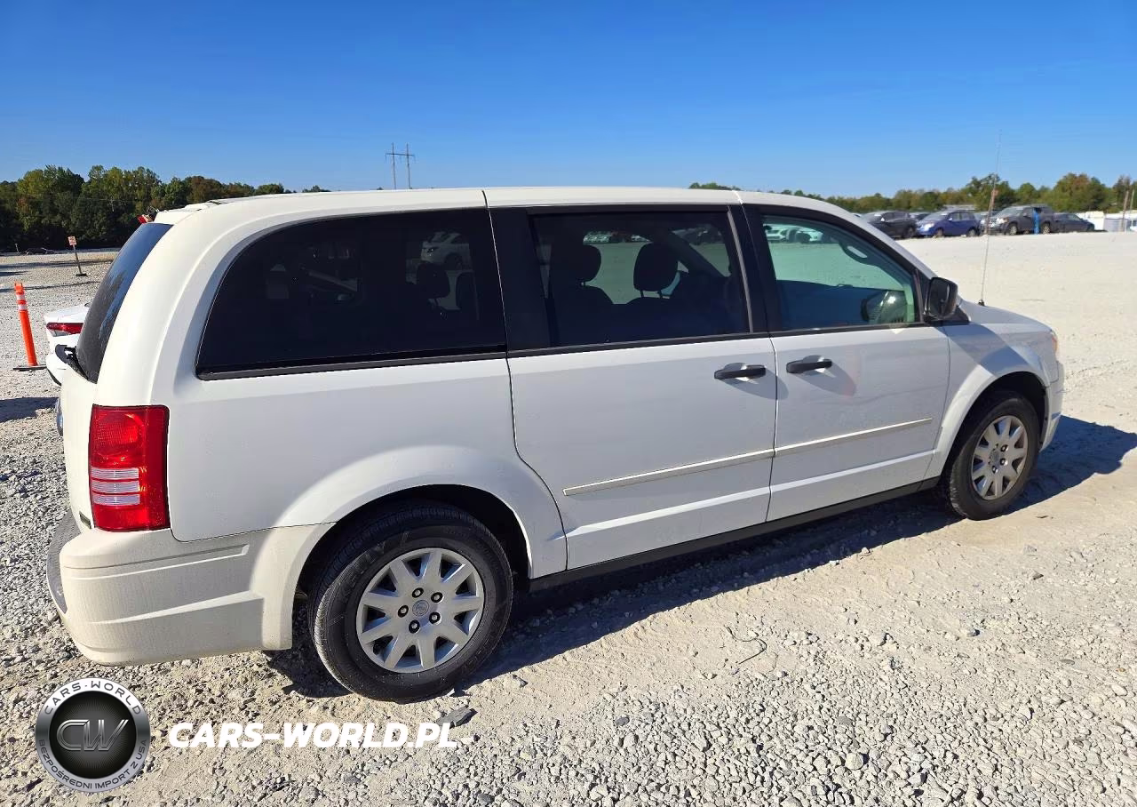 2008 Chrysler Town & Country Lx VIN:2A8HR44H08R841066 - 3