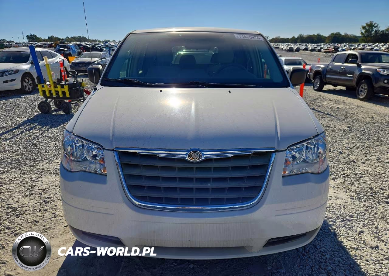2008 Chrysler Town & Country Lx VIN:2A8HR44H08R841066 - 5