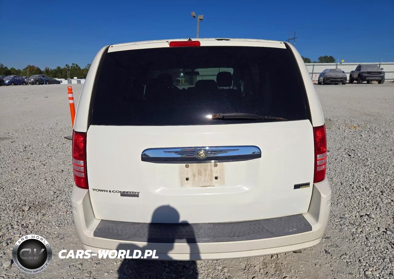 2008 Chrysler Town & Country Lx VIN:2A8HR44H08R841066 - 6