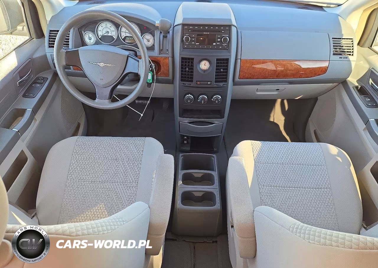 2008 Chrysler Town & Country Lx VIN:2A8HR44H08R841066 - 8