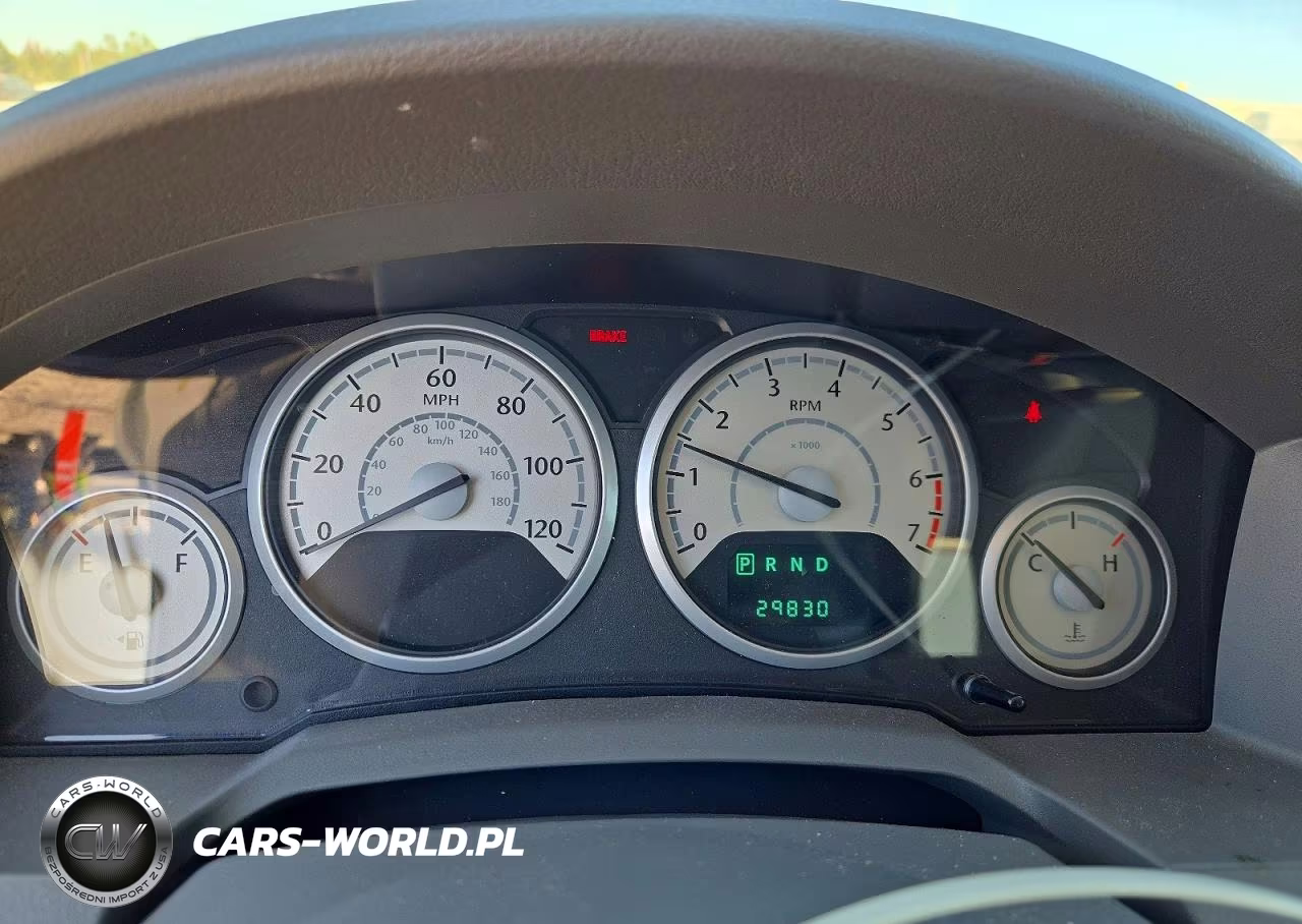 2008 Chrysler Town & Country Lx VIN:2A8HR44H08R841066 - 9