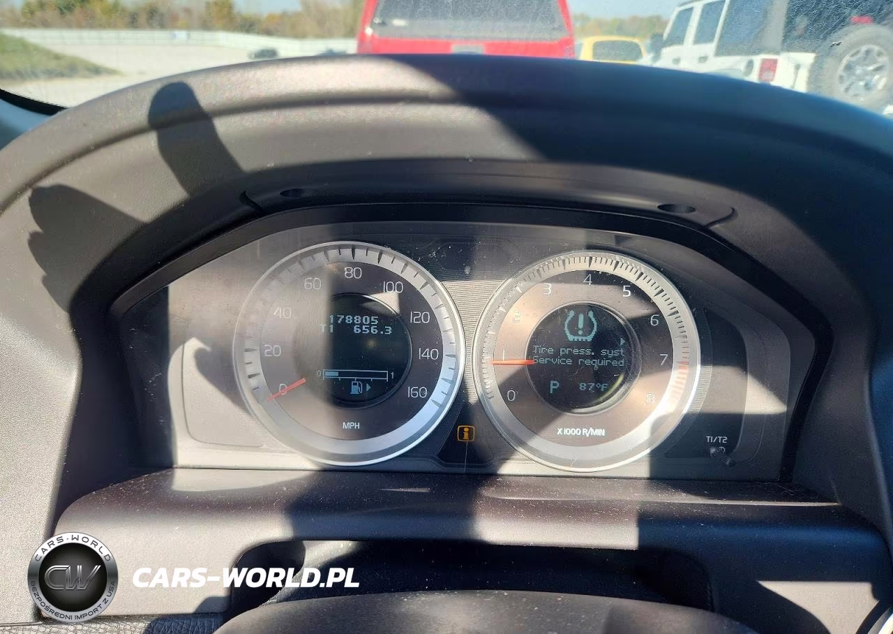 2012 Volvo Xc60 VIN:YV4902DZ3C2334038 - 9