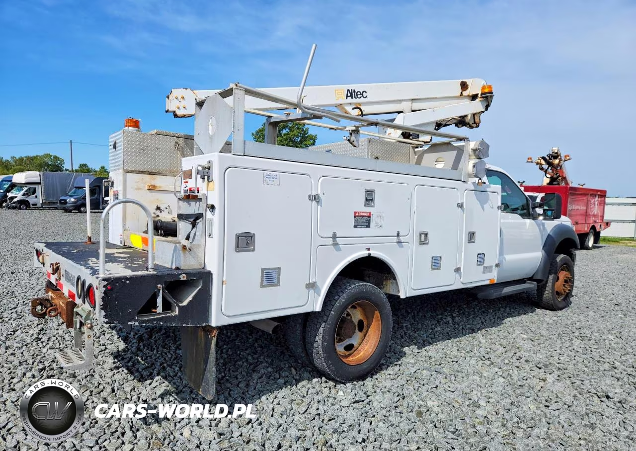 2013 Ford F450 Super Duty Utility - Service Truck VIN:1FDUF4HY0DEB43066 - 3