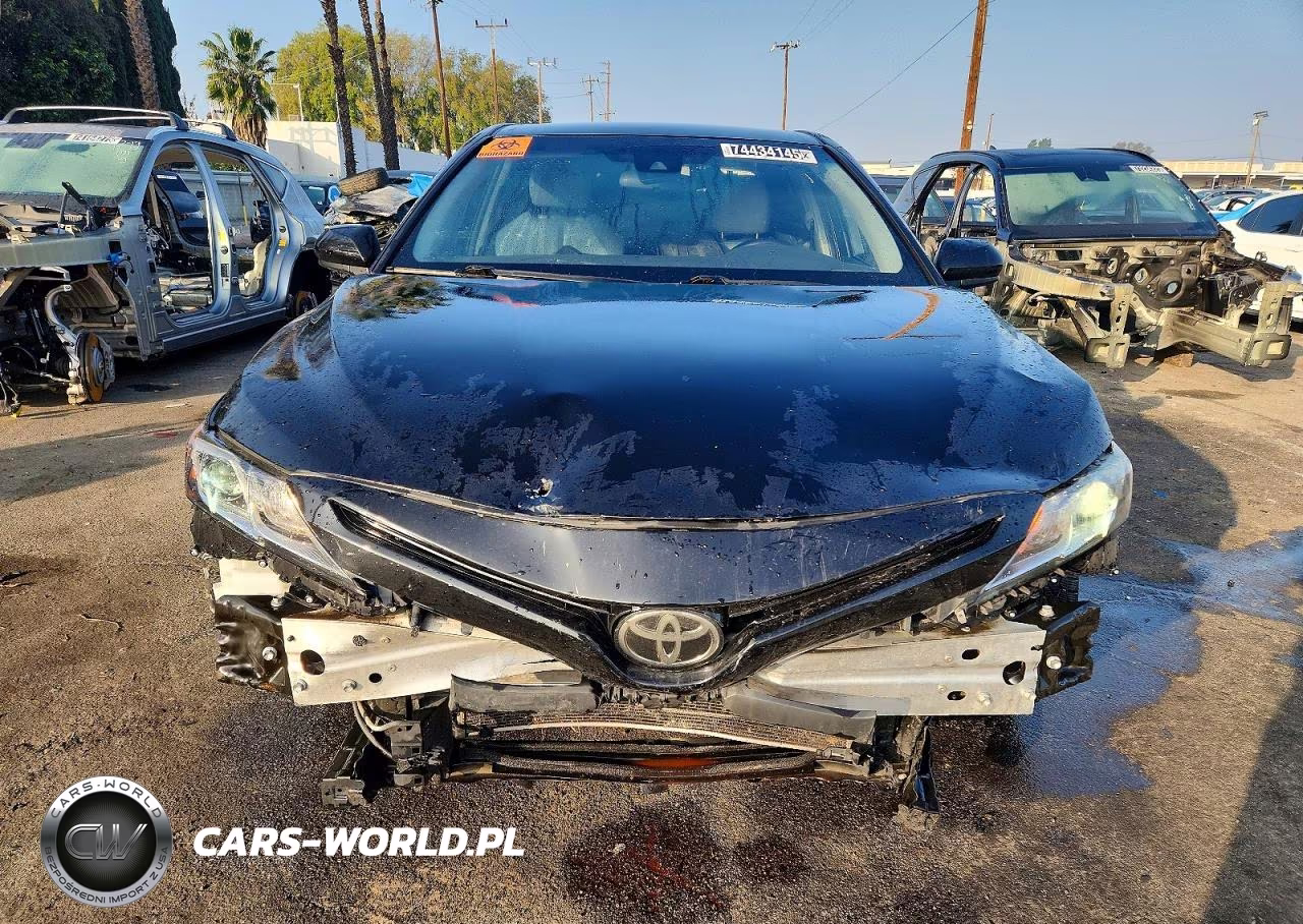 2018 Toyota Camry Se VIN:4T1B11HK1JU100910 - 5