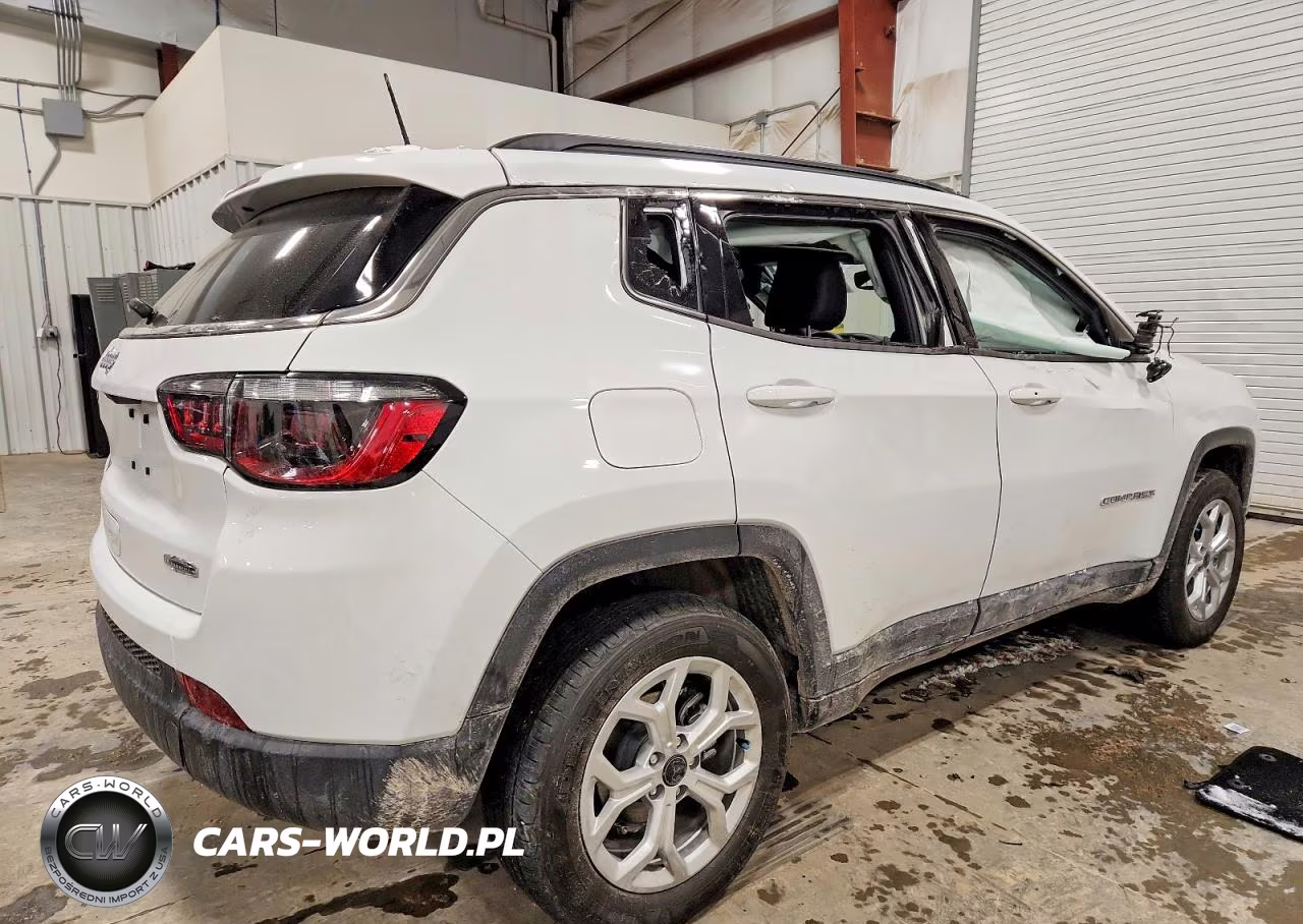2025 Jeep Compass Latitude VIN:3C4NJDBN9ST535711 - 3
