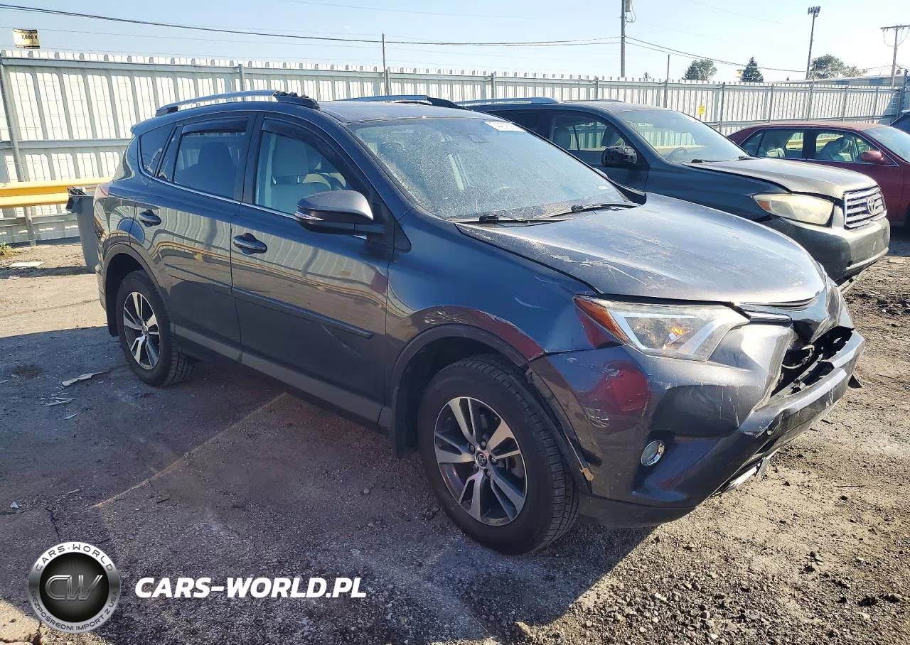 2017 Toyota Rav4 Xle VIN:JTMRFREV6HJ148125 - 4