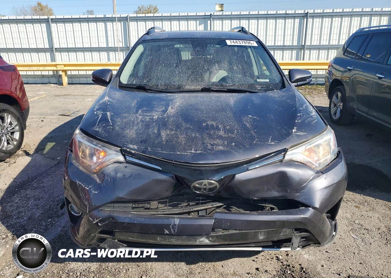 2017 Toyota Rav4 Xle VIN:JTMRFREV6HJ148125 - 5