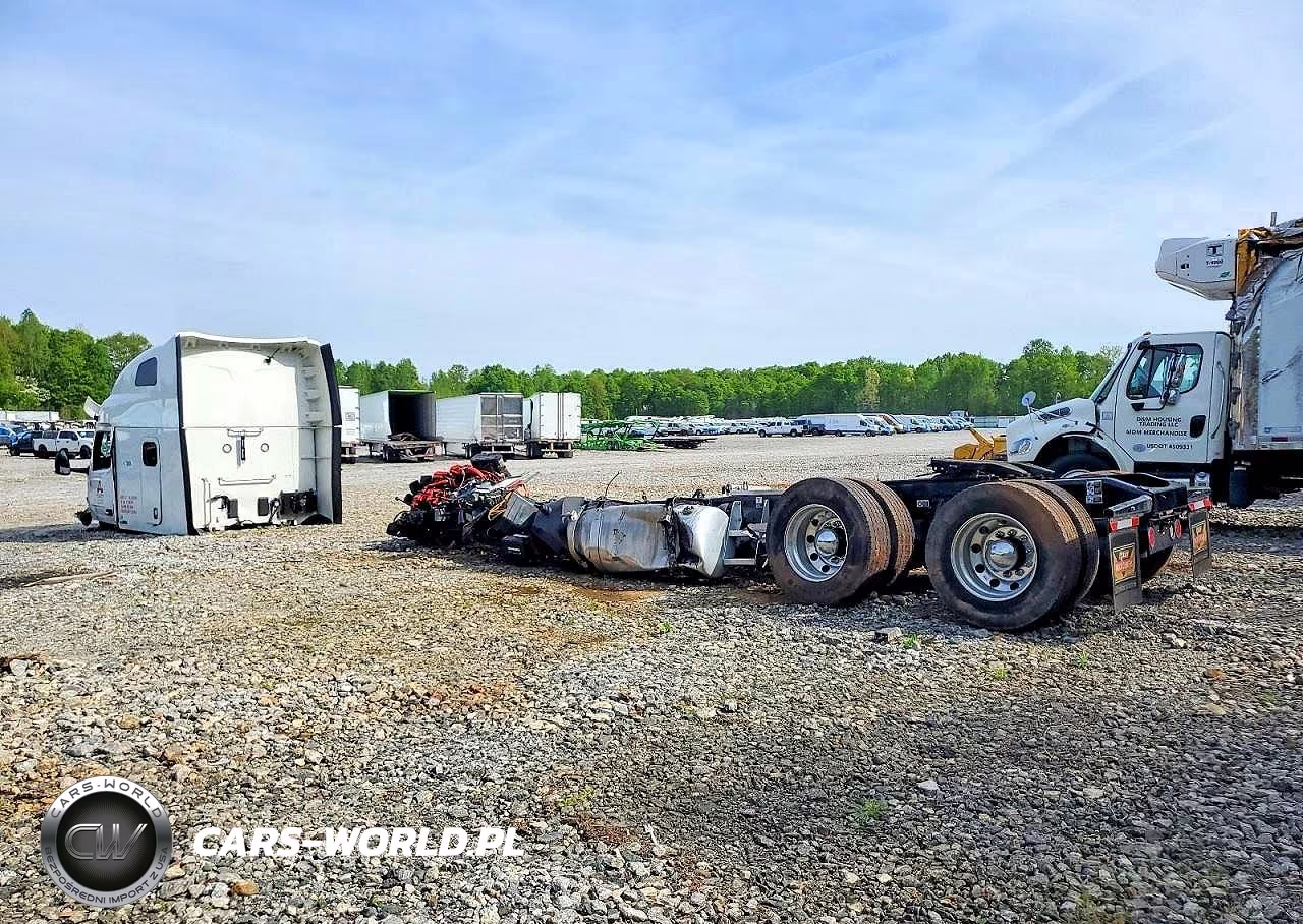 2024 Peterbilt 579 Semi Truck VIN:1XPBD49X9RD673295 - 3