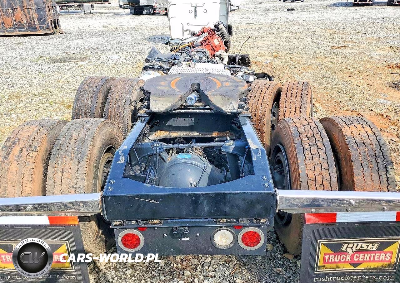 2024 Peterbilt 579 Semi Truck VIN:1XPBD49X9RD673295 - 8