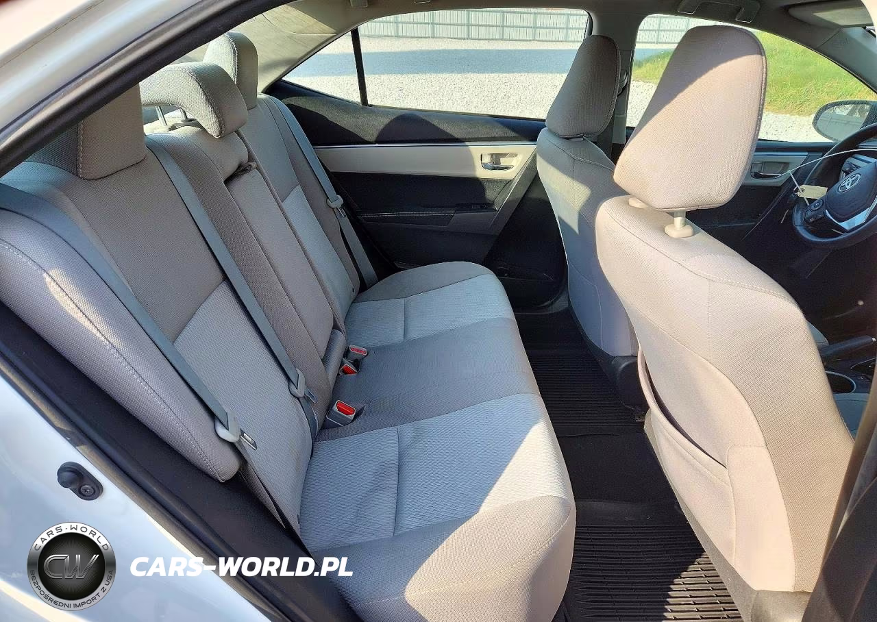 2016 Toyota Corolla Le VIN:2T1BURHE7GC606686 - 10