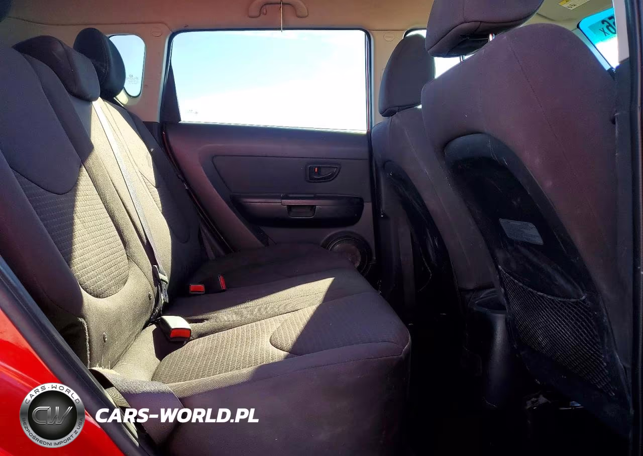 2010 Kia Soul + VIN:KNDJT2A27A7179752 - 10
