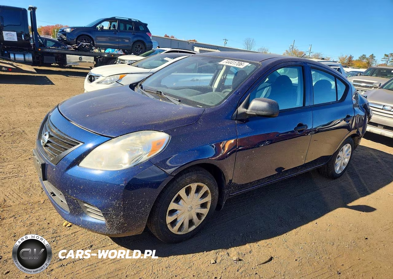 2014 Nissan Versa 1.6 S Plus