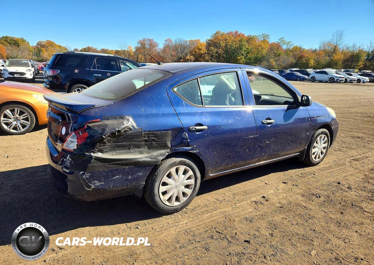 2014 Nissan Versa 1.6 S Plus VIN:3N1CN7AP7EL841555 - 3