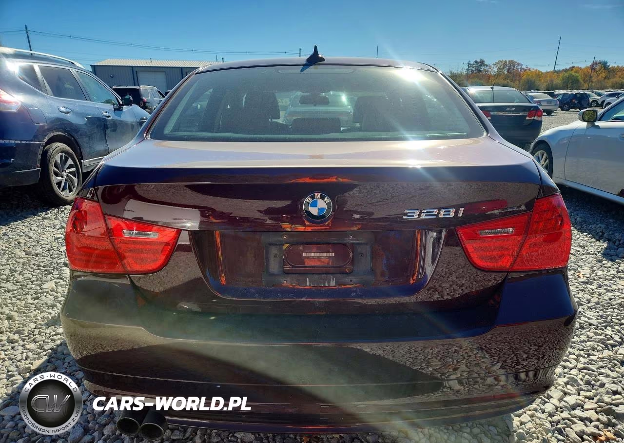 2009 BMW 328 Xi VIN:WBAPK73569A455500 - 6