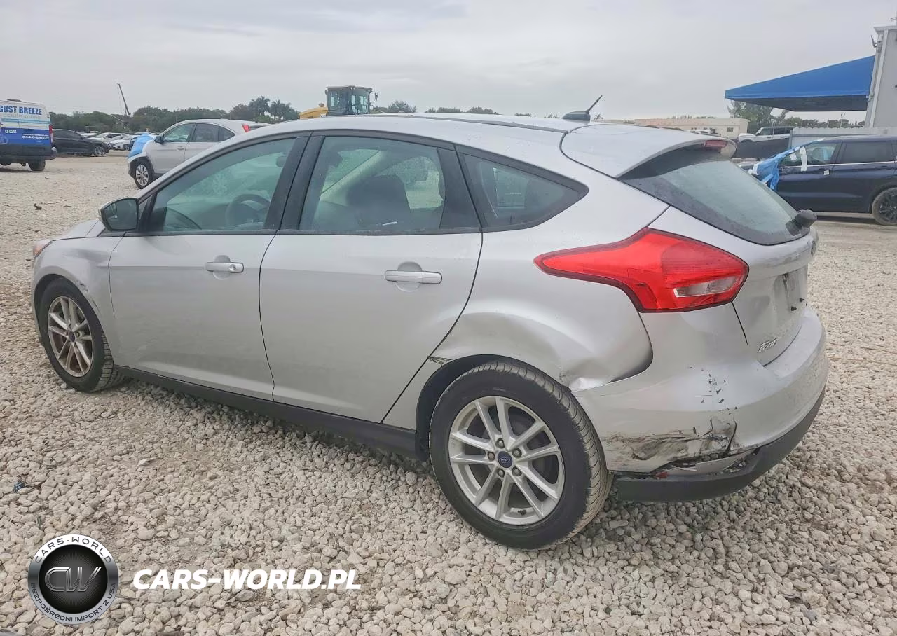 2016 Ford Focus Se VIN:1FADP3K21GL345078 - 2