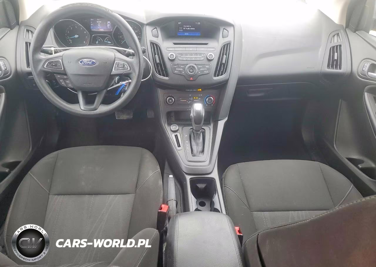 2016 Ford Focus Se VIN:1FADP3K21GL345078 - 8