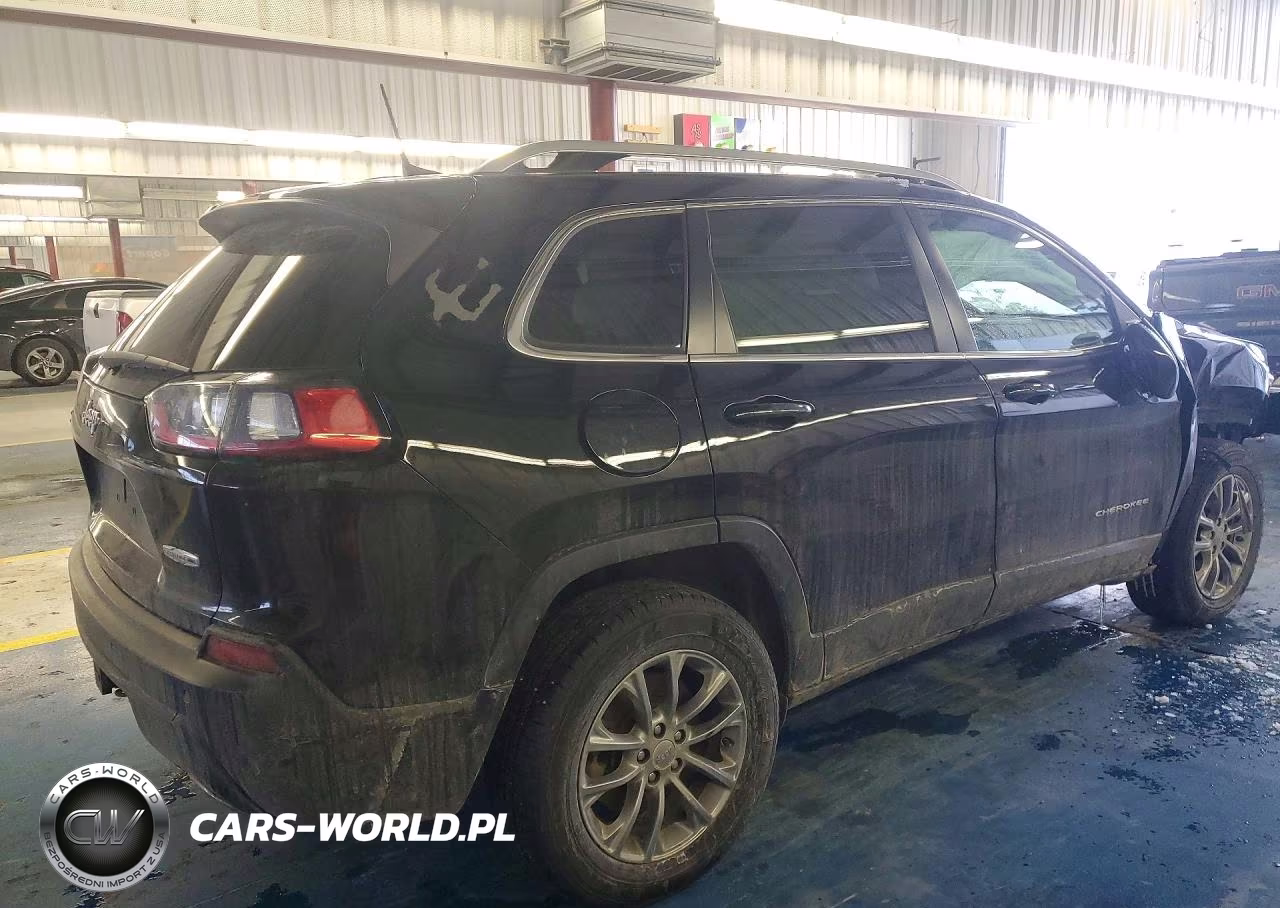 2019 Jeep Cherokee Latitude Plus VIN:1C4PJMLX6KD416996 - 3