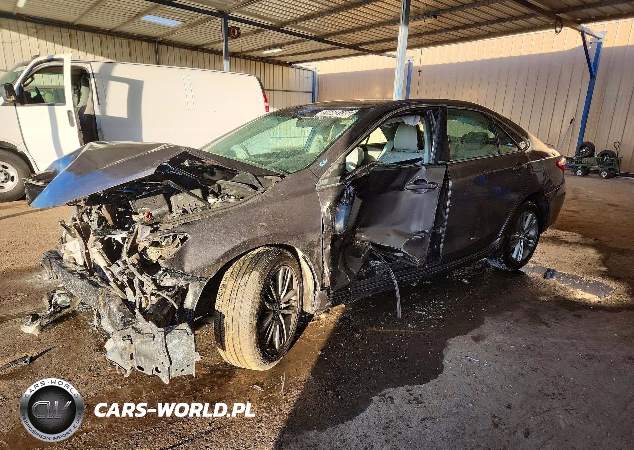 2015 Toyota Camry Se – zdjęcie 1 z 12