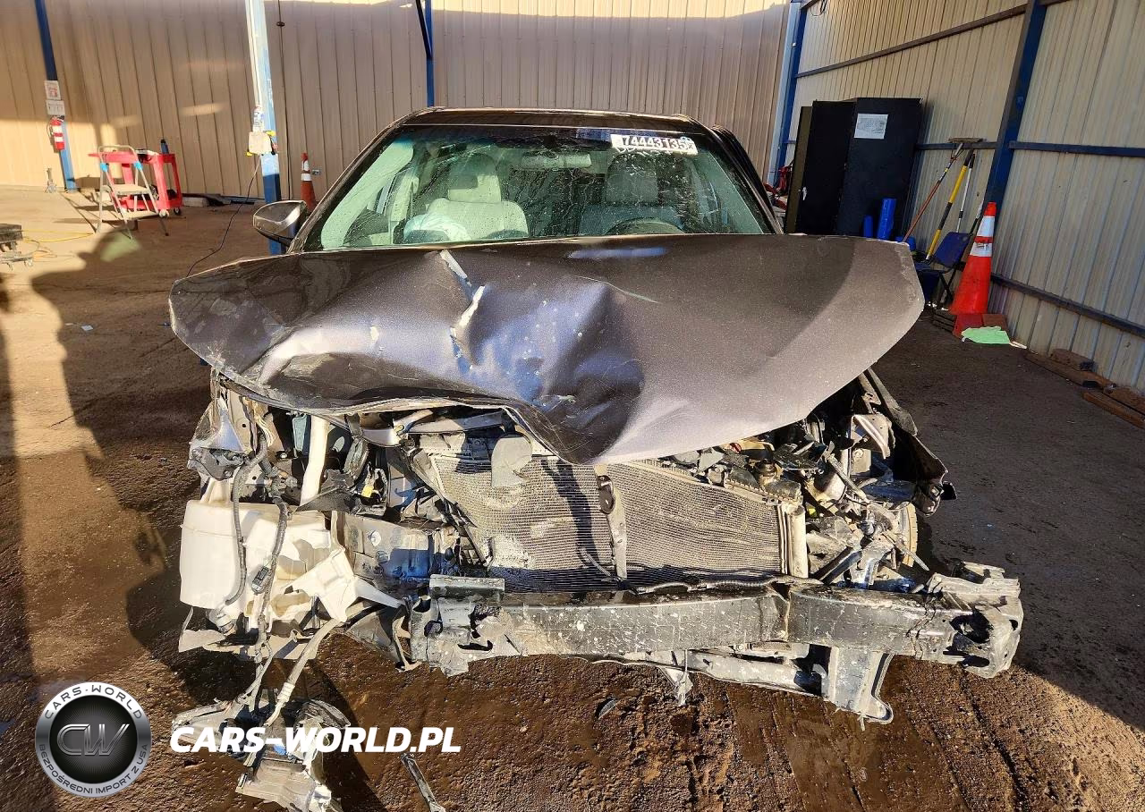 2015 Toyota Camry Se VIN:4T1BF1FK5FU104261 - 5