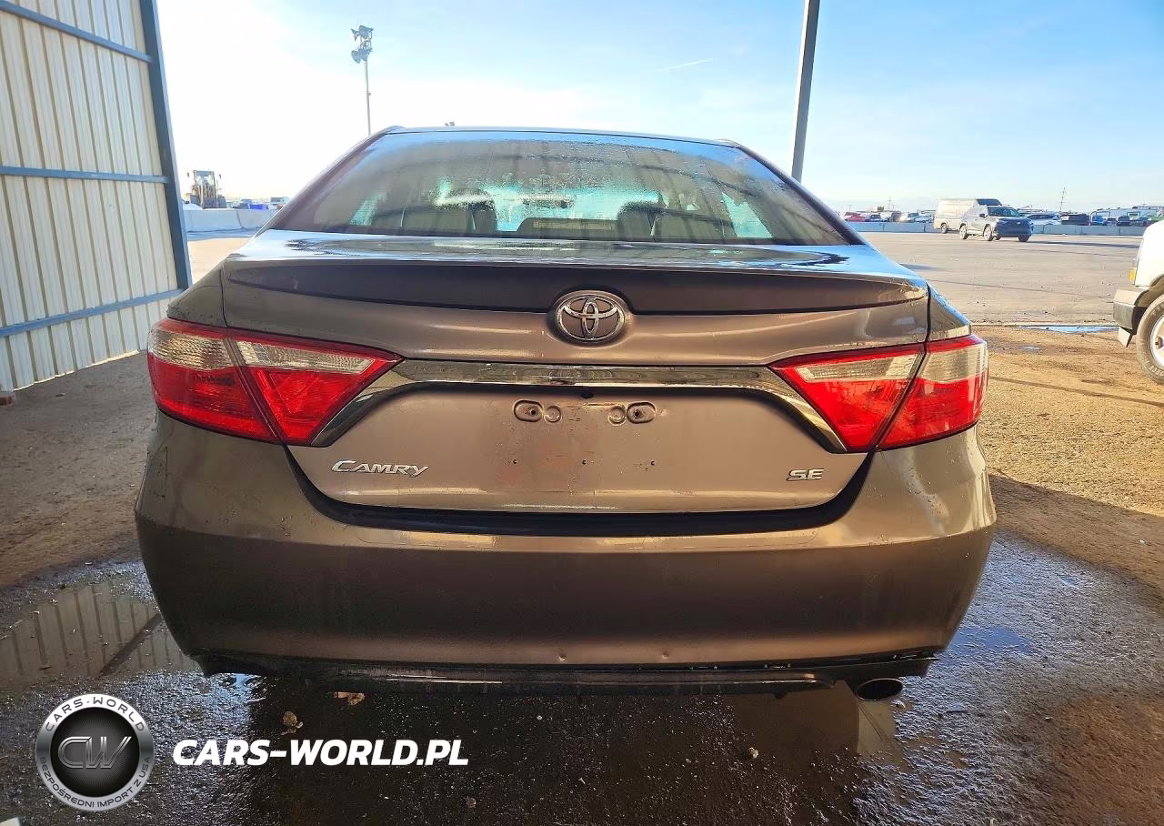 2015 Toyota Camry Se VIN:4T1BF1FK5FU104261 - 6