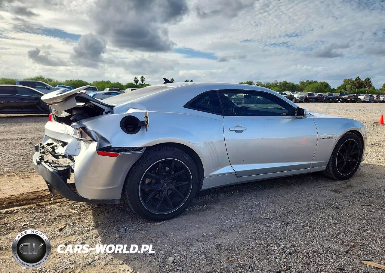 2014 Chevrolet Camaro Ls VIN:2G1FA1E33E9192469 - 3