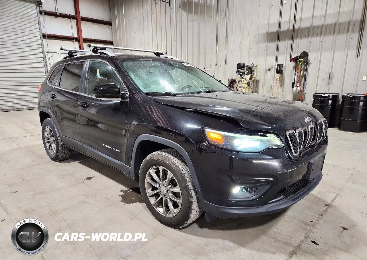 2019 Jeep Cherokee Latitude Plus VIN:1C4PJMLB2KD367770 - 4