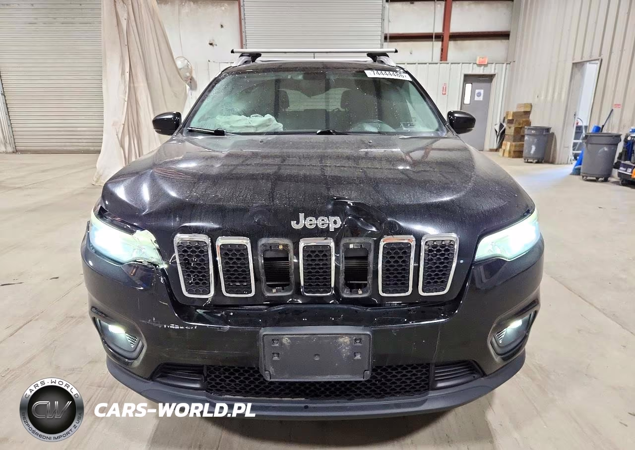 2019 Jeep Cherokee Latitude Plus VIN:1C4PJMLB2KD367770 - 5