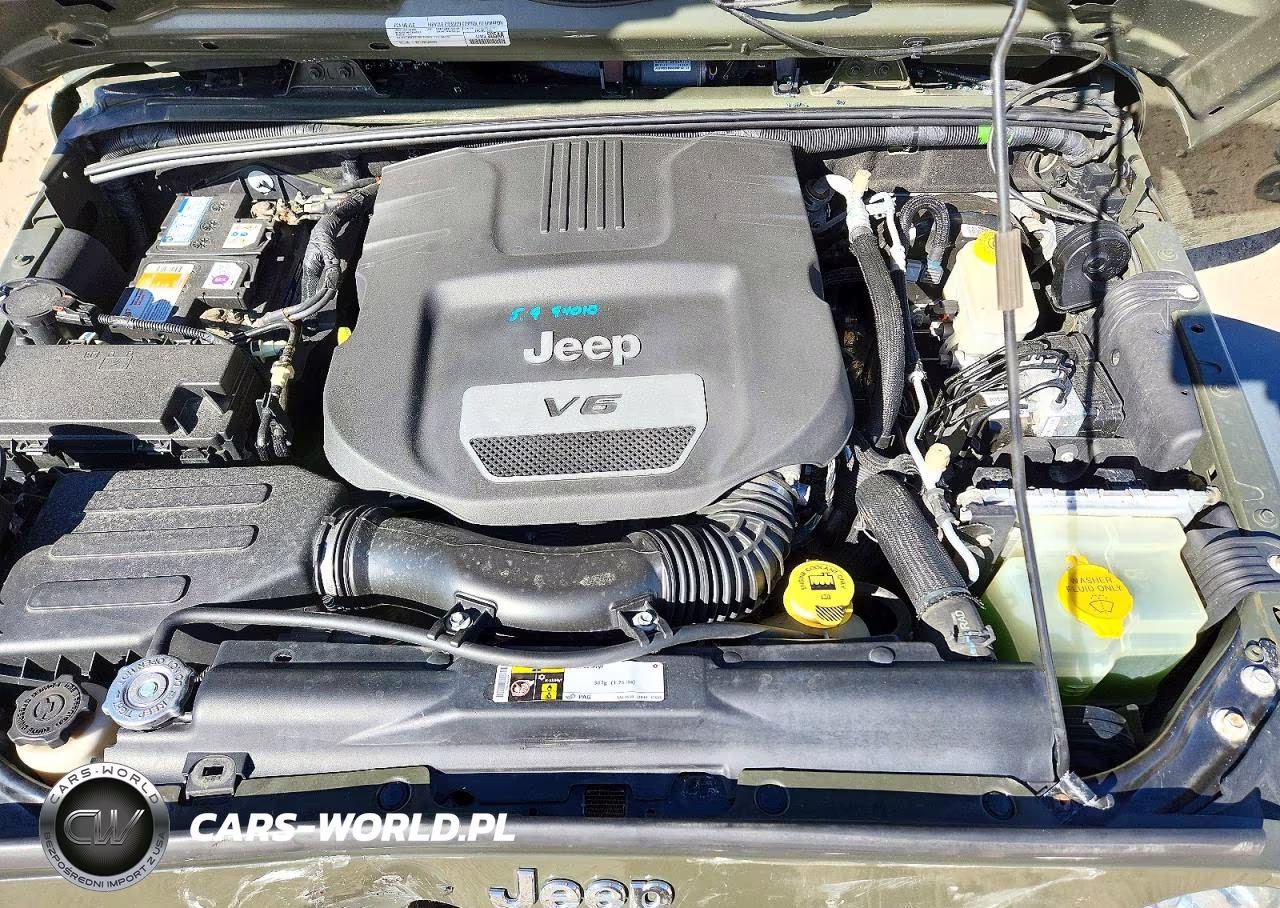 2016 Jeep Wrangler Unlimited Sport VIN:1C4BJWDG8GL136997 - 12