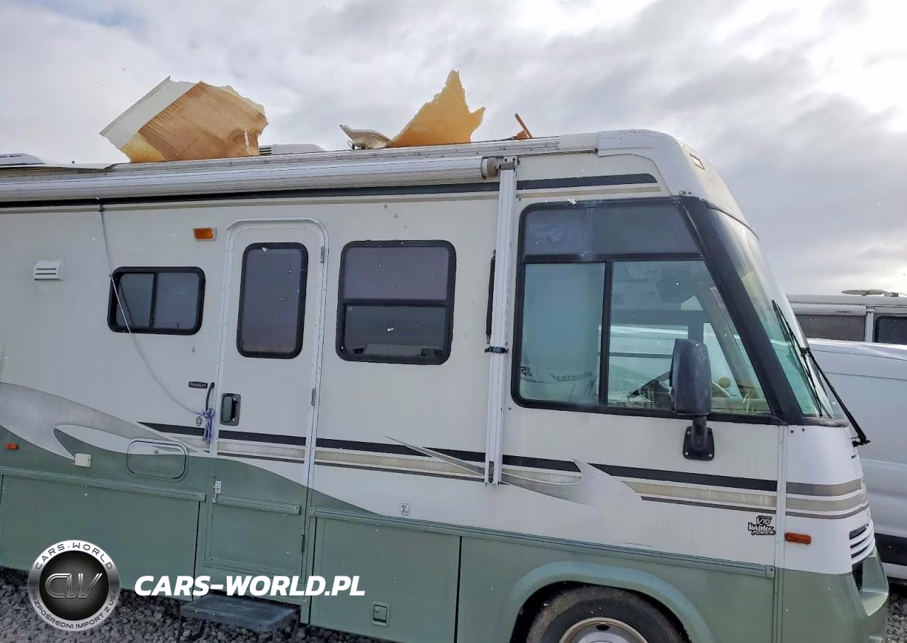 1999 Ford Ifg37G Rv VIN:3FCNF53SXXJA32803 - 9