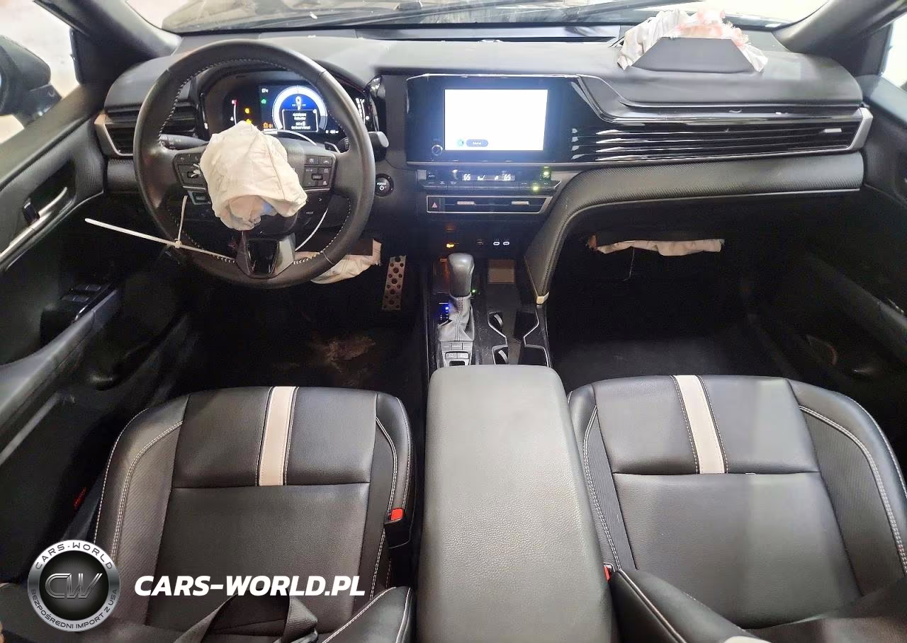 2026 Toyota Camry Se VIN:4T1DAACKXTU665370 - 8