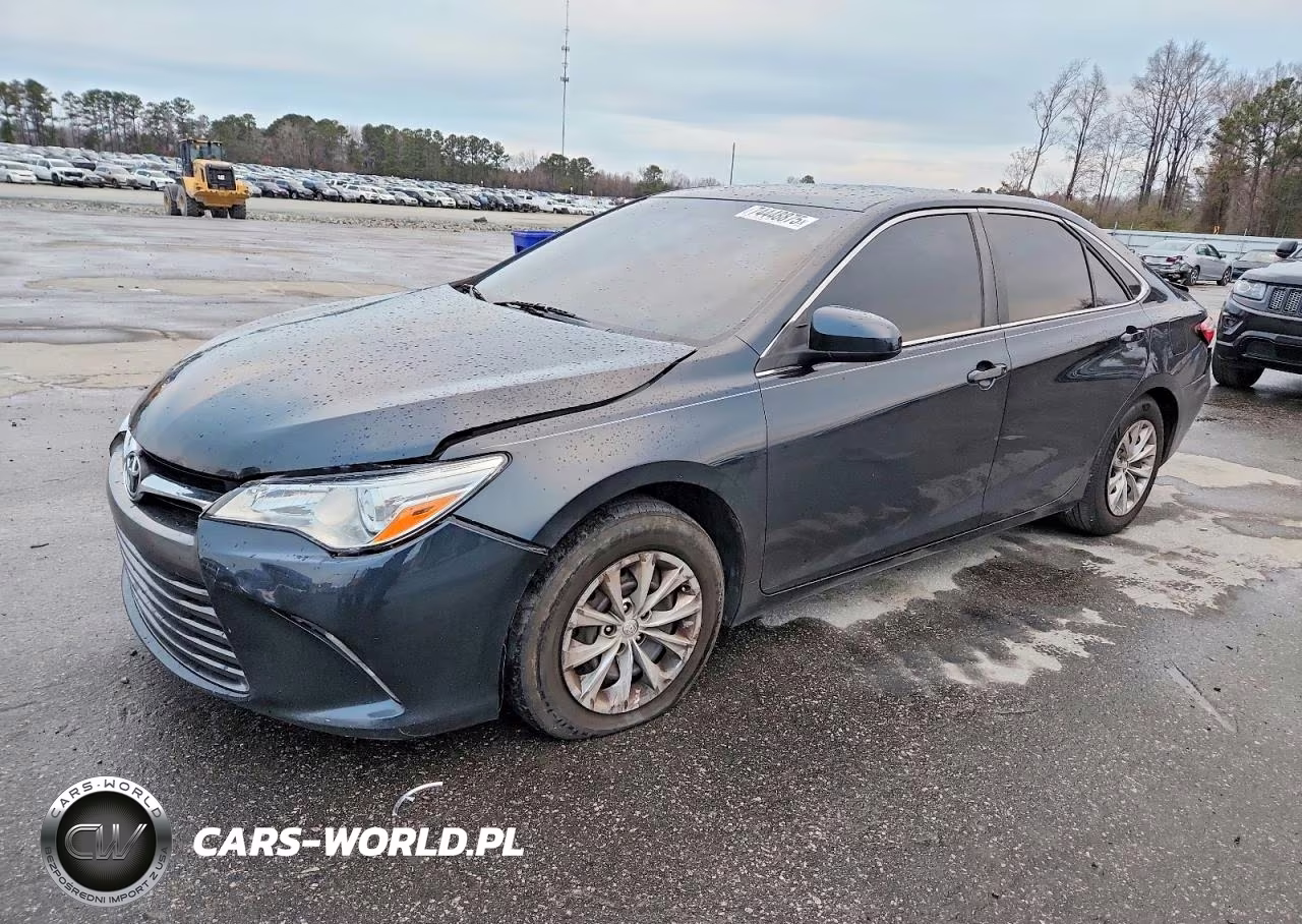 2015 Toyota Camry Le