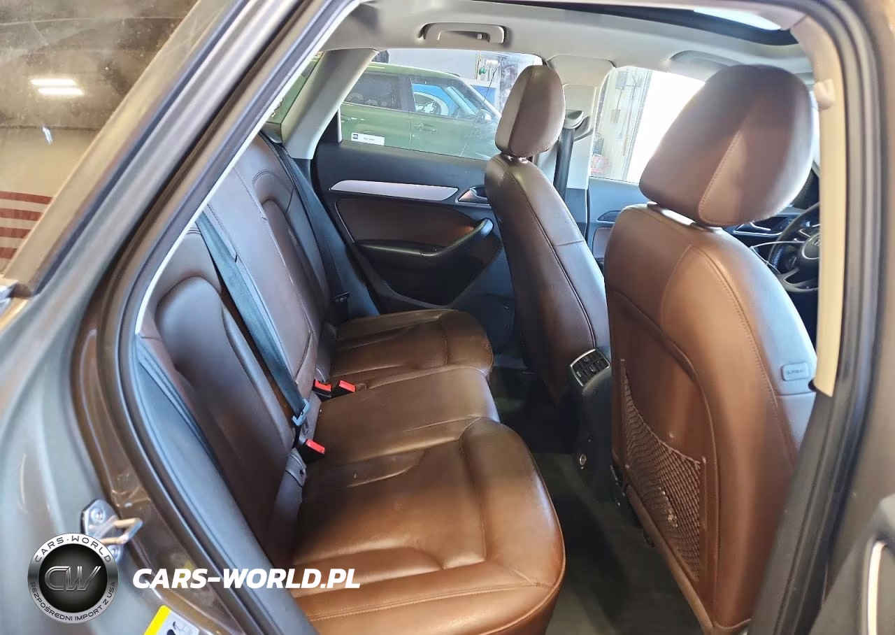 2015 Audi Q3 Premium Plus VIN:WA1EFCFS0FR012579 - 10