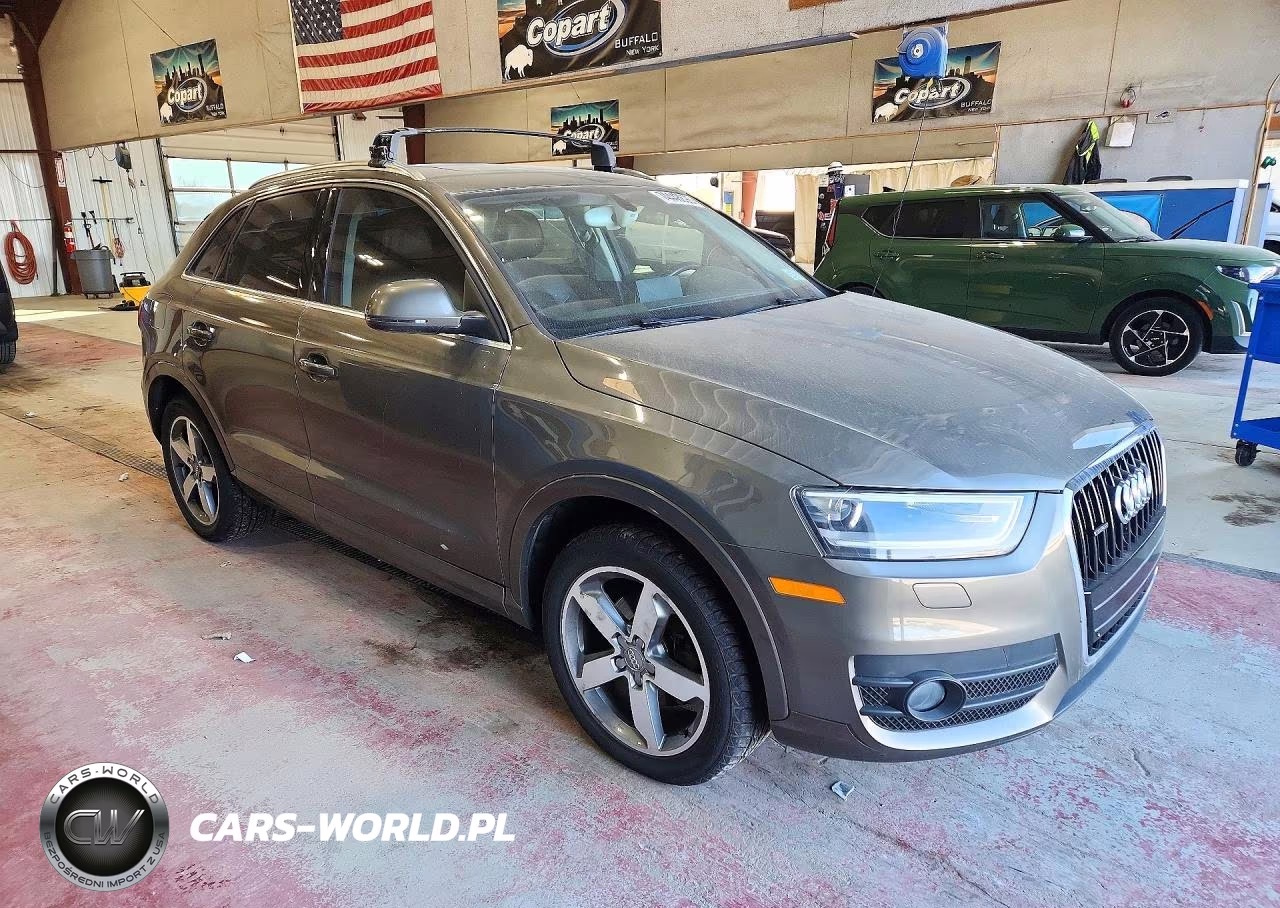 2015 Audi Q3 Premium Plus VIN:WA1EFCFS0FR012579 - 4
