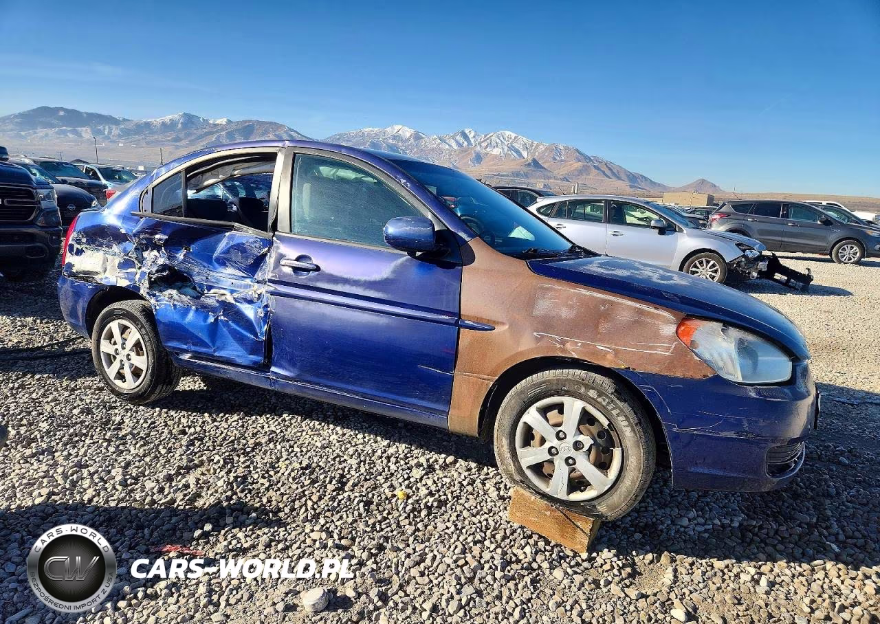 2010 Hyundai Accent Gls VIN:KMHCN4AC2AU473029 - 4