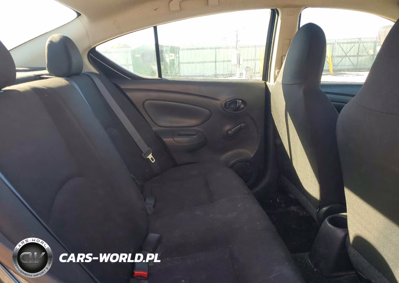 2017 Nissan Versa 1.6 S Plus VIN:3N1CN7AP2HL881384 - 10