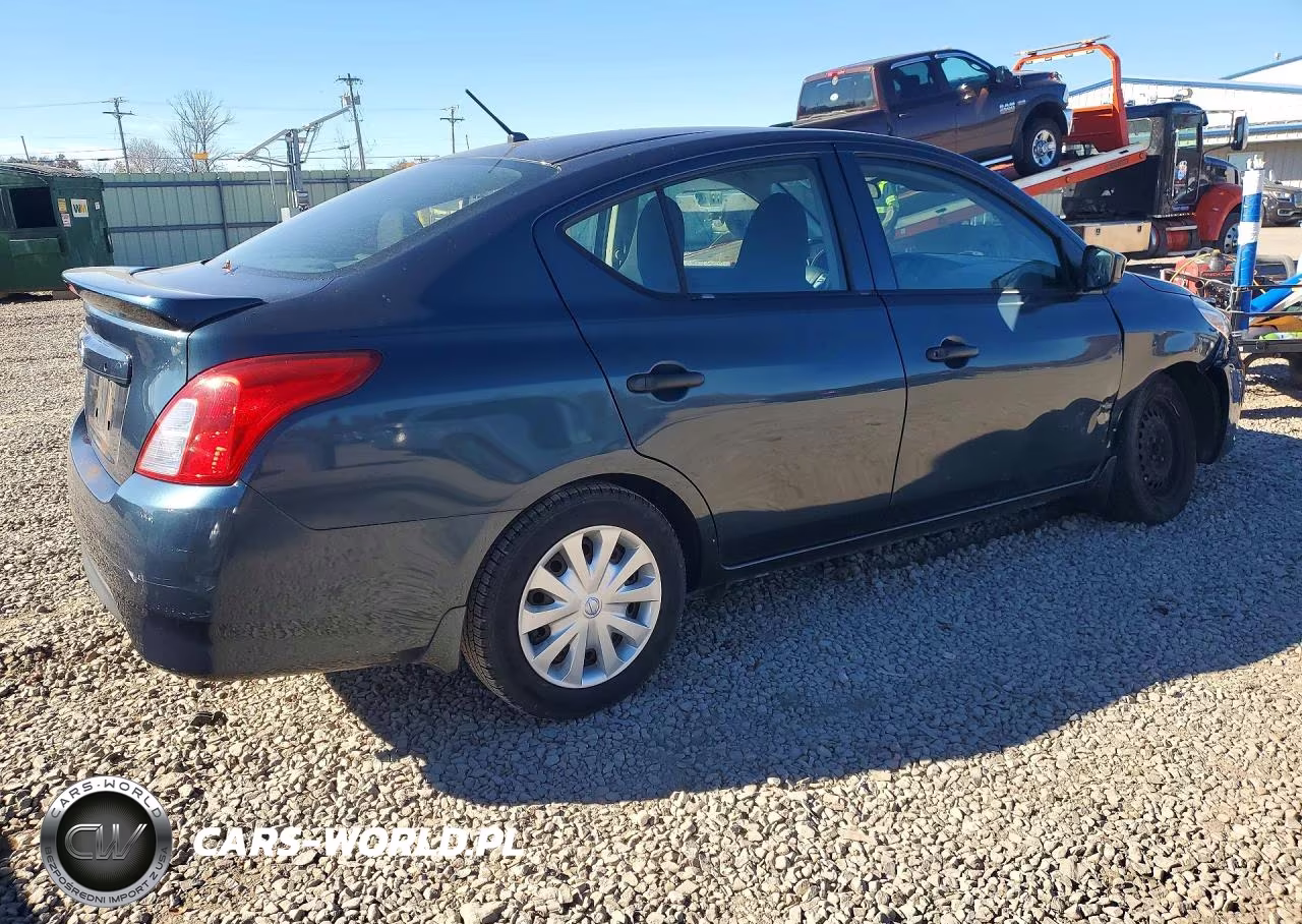 2017 Nissan Versa 1.6 S Plus VIN:3N1CN7AP2HL881384 - 3