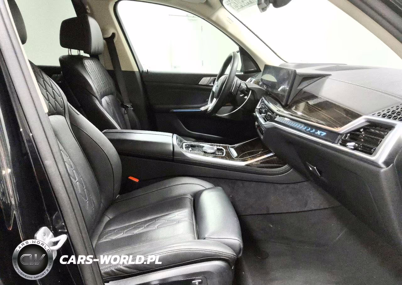 2026 BMW X7 xDrive40I VIN:5UX23EM00T9069308 - 9