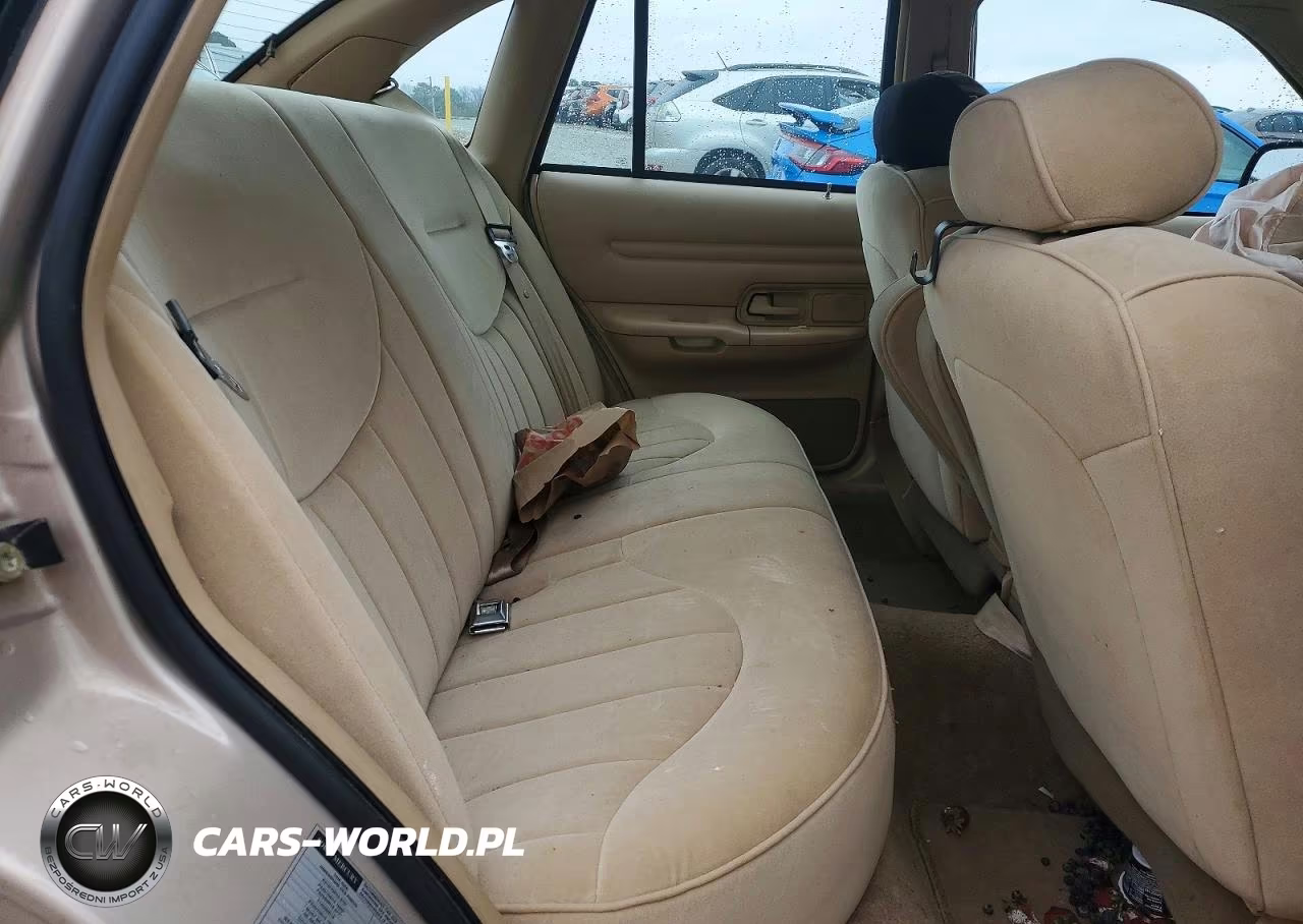 1997 Ford Crown Victoria VIN:2FALP73W2VX226105 - 10