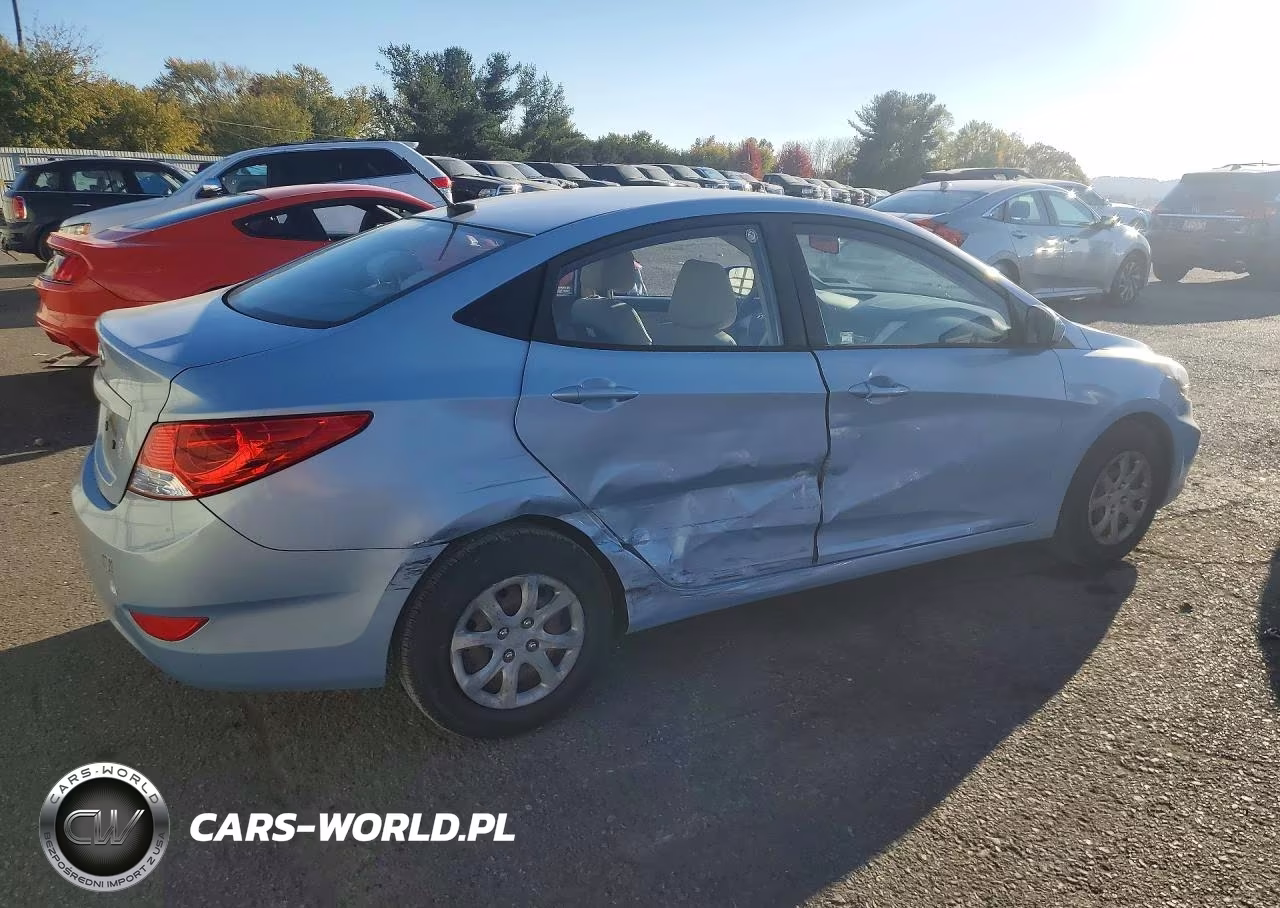 2014 Hyundai Accent Gls VIN:KMHCT4AE3EU714786 - 3