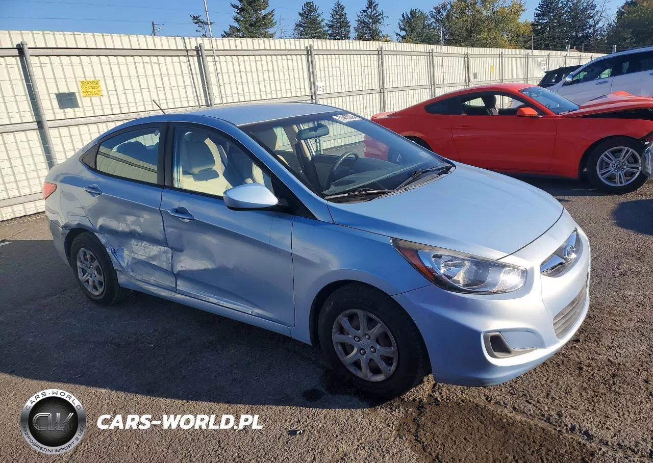 2014 Hyundai Accent Gls VIN:KMHCT4AE3EU714786 - 4